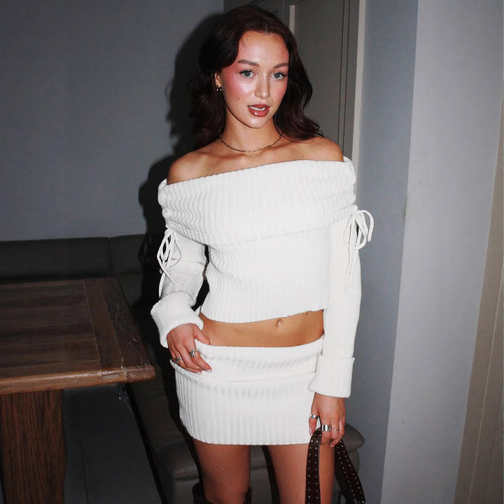 Dame Off-Shoulder Strikkesett med moteriktige detaljer Skjora