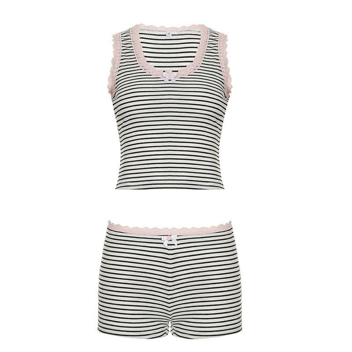 Damer badesett med trendy stripemønster Skjora