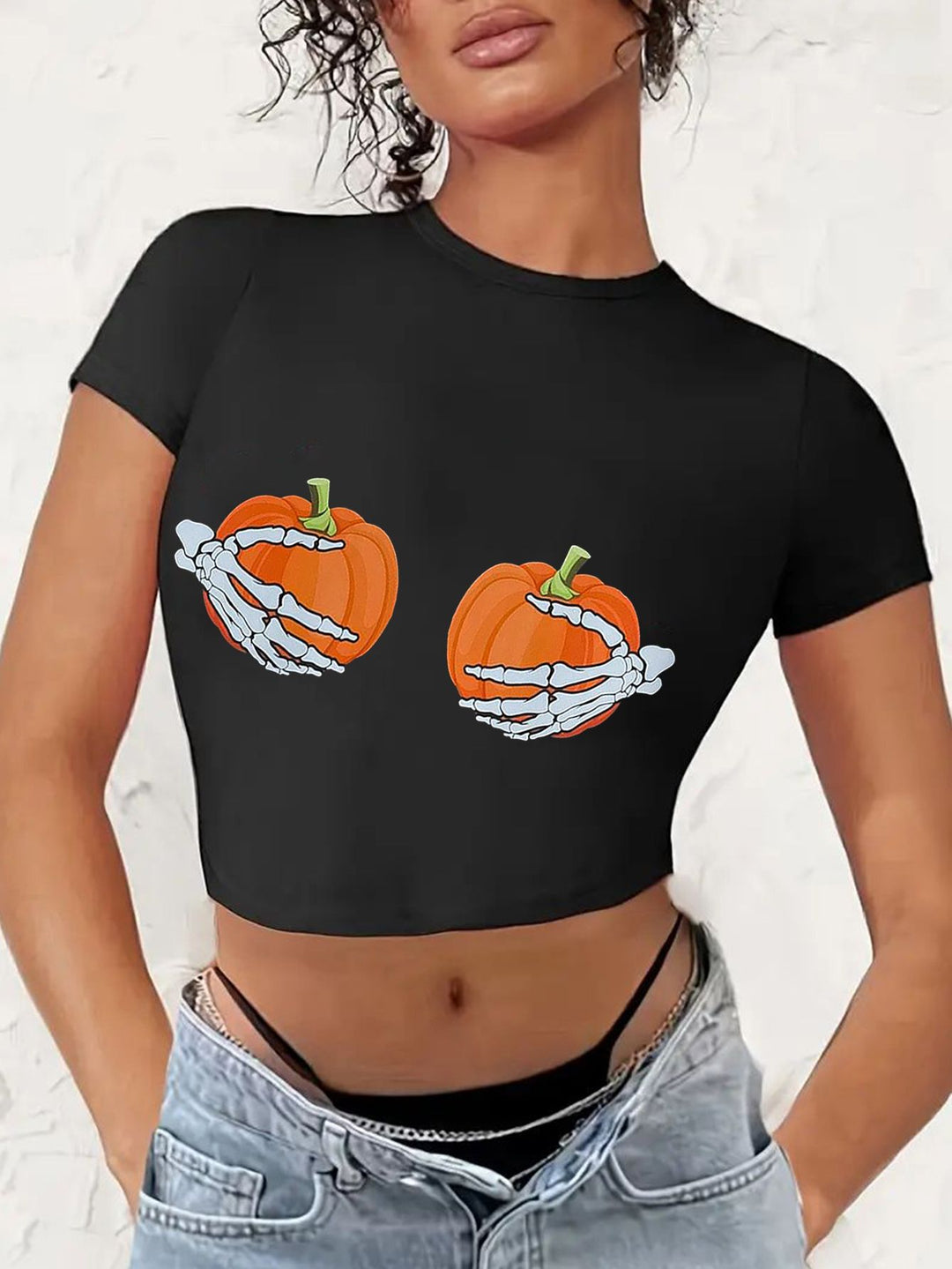 Dame Crop-T-skjorte med kreativt Comic-motiv Skjora