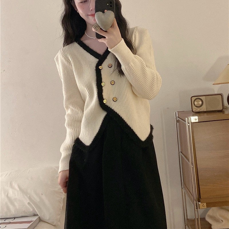 Kvinnelig elegant cardigan med kontrasterende kant og knappedetaljer Skjora