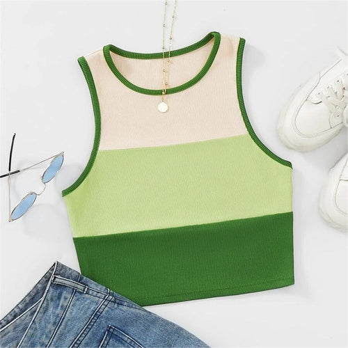Dame sporty crop-top med ribbet design og flerfargede aksenter Skjora