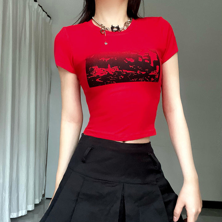 Dame moteriktig cropped T-skjorte med grafisk print Skjora