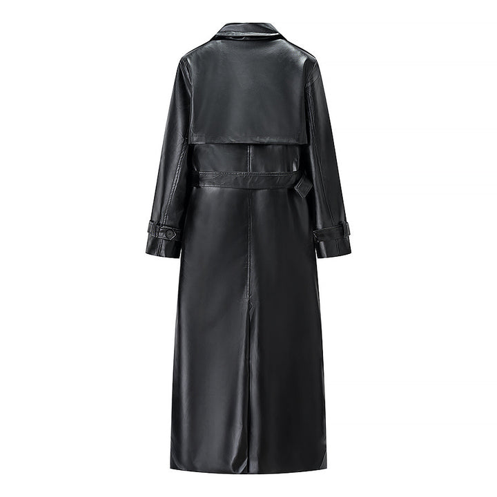 Kvinners elegant faux skinn trenchcoat med stilfull belte og praktiske lommer Skjora
