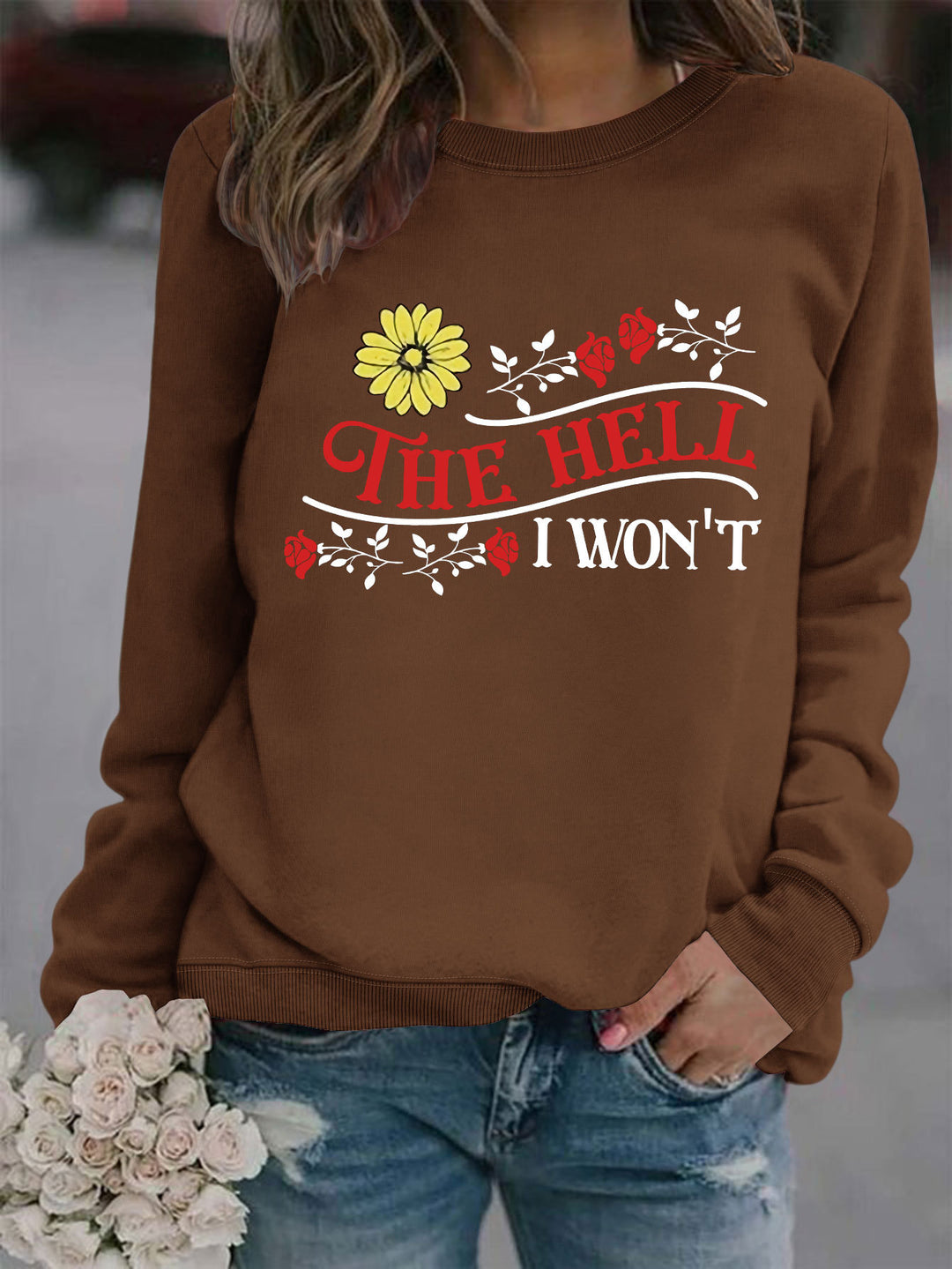 Kvinne sweatshirt med lekent motiv og komfortabel passform Skjora