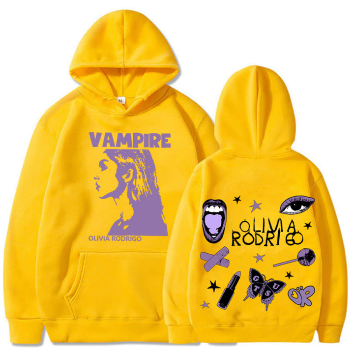 Kvinnehettegenser med kunstnerisk vampyrtrykk og oversized passform Skjora