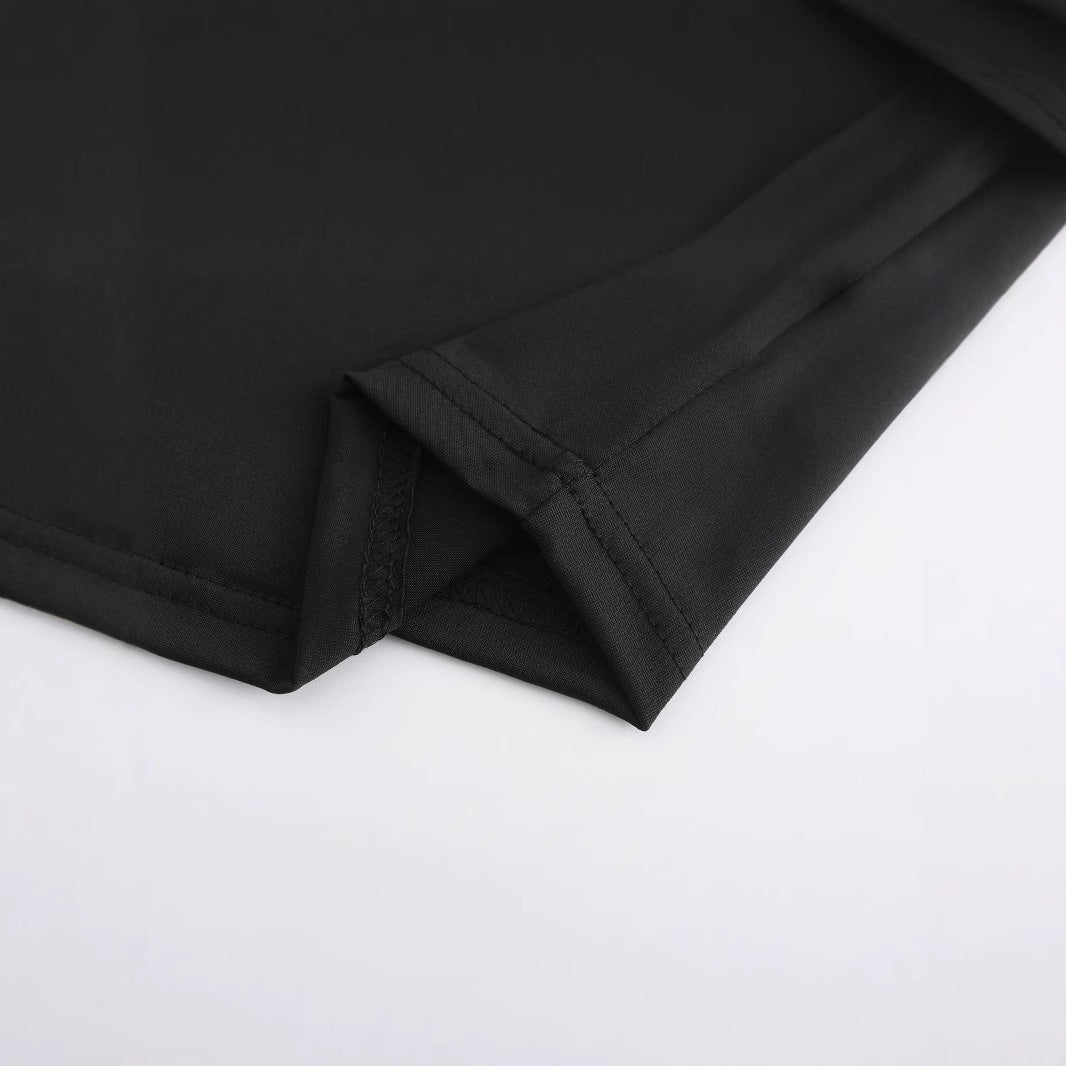 Dame Crop-Top med iøynefallende grafisk design og edgy skrift Skjora