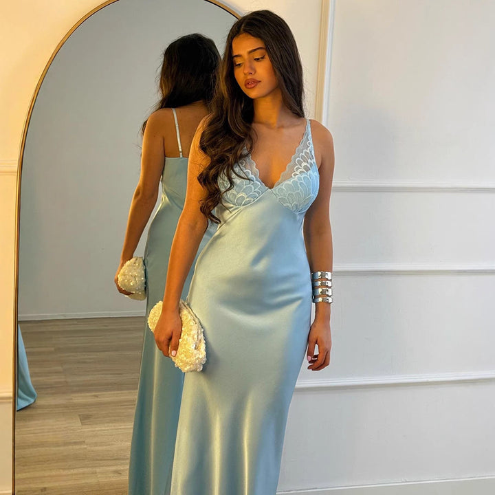 Damer Elegant Silke Maxikjole med Blondepynt Skjora
