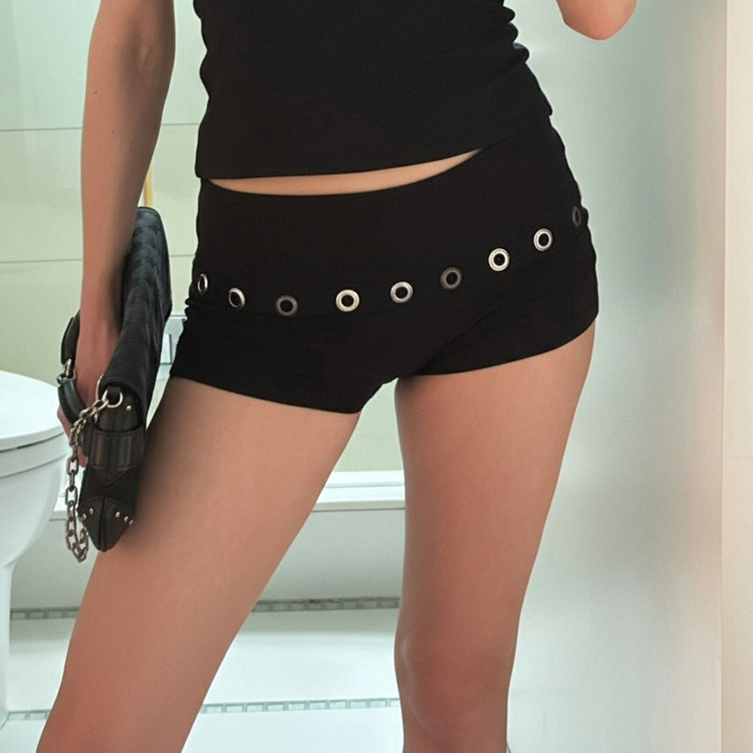 Dame sportige shorts med kontrastbelte og elegante øyer Skjora