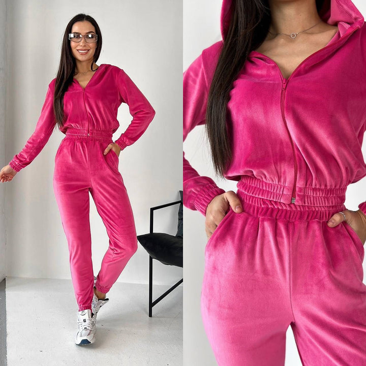 Kvinner's Velour Joggedrakt med Fasjonabel Kuttet Design og Praktisk Glidelås Skjora