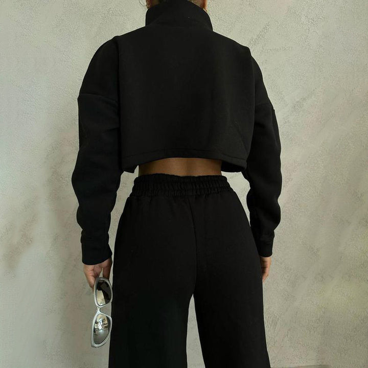 Kvinnenes kortermede sweatshirt-jakke med høy krage Skjora