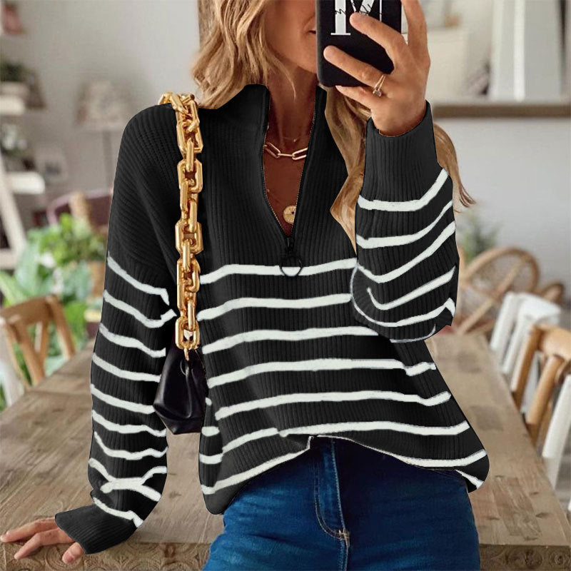 Kvinnens strikkede genser med trendy glidelås og stripemønster Skjora