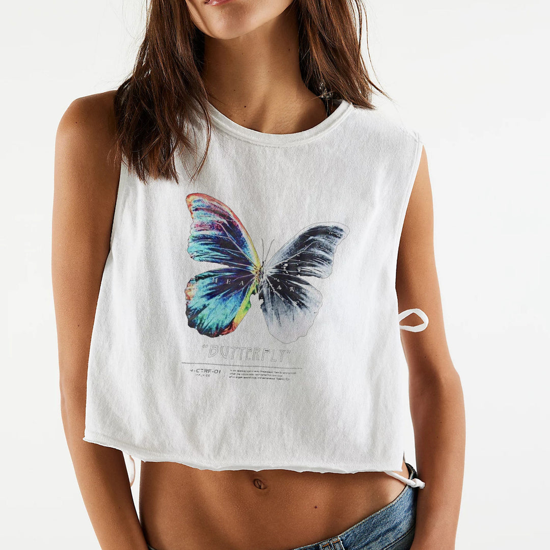 Dame uformell cropped topp med iøynefallende sommerfugltrykk Skjora