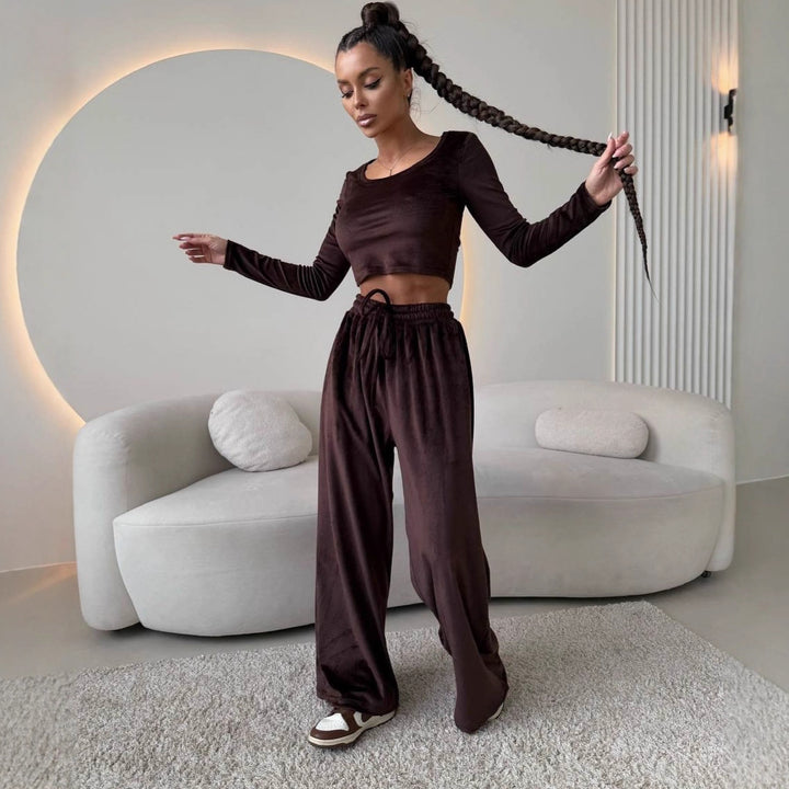 Women's cropped top and wide leg trousers set Skjora