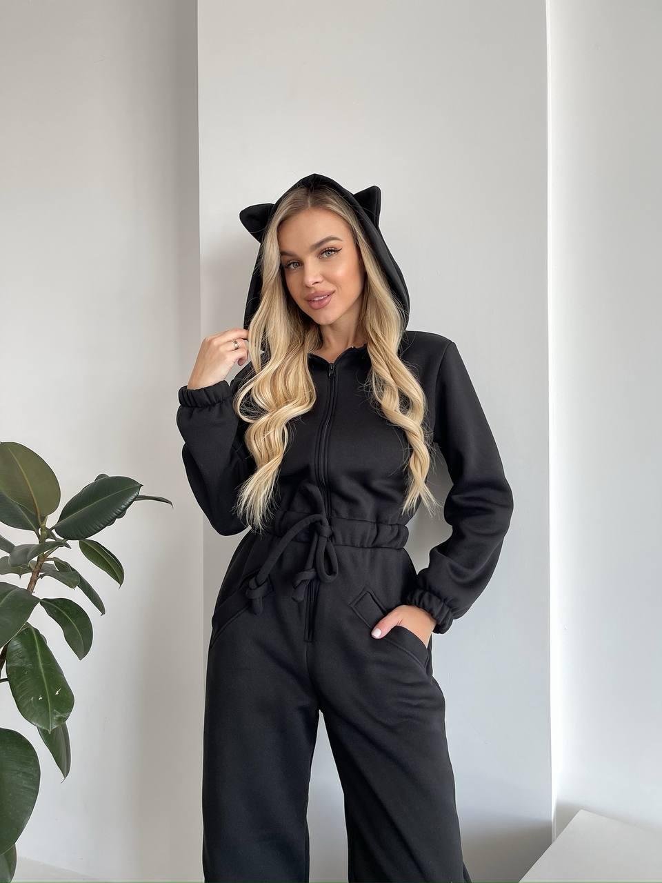 Kvinnenes koselige fleece jumpsuit med hette og søte ører Skjora