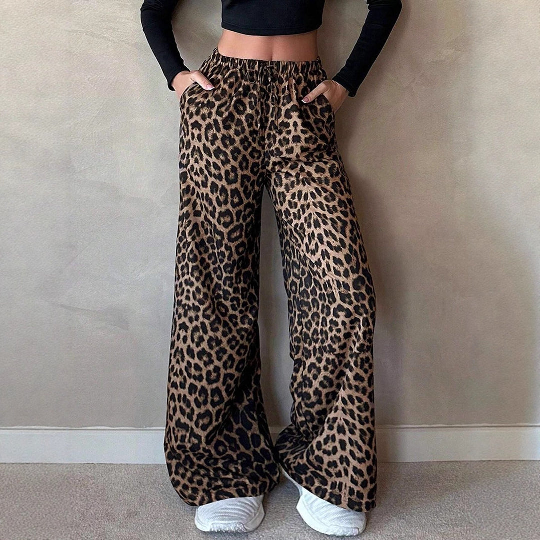 Women's Wide-Leg Palazzo Pants with Eye-Catching Leopard Print Skjora