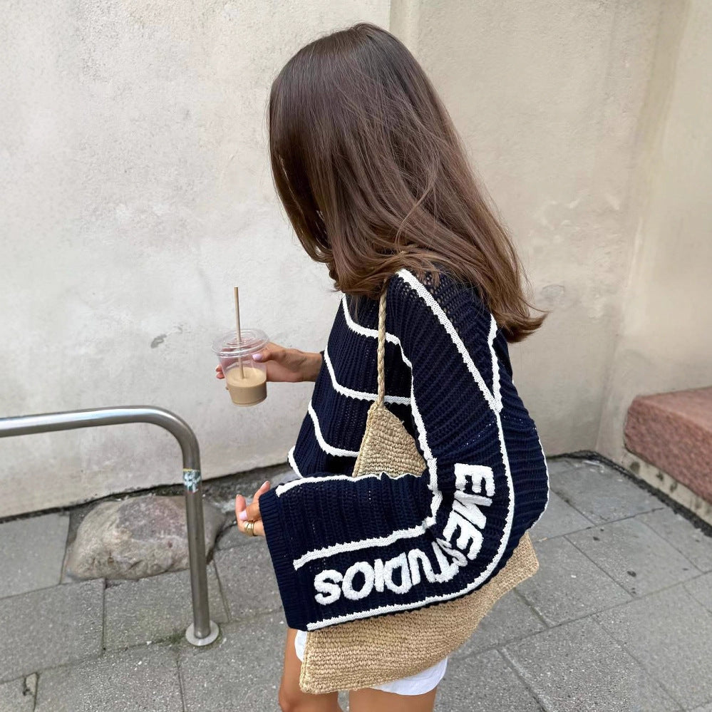 Damer oversized strikket genser med stripemønster og kreativ tekst Skjora