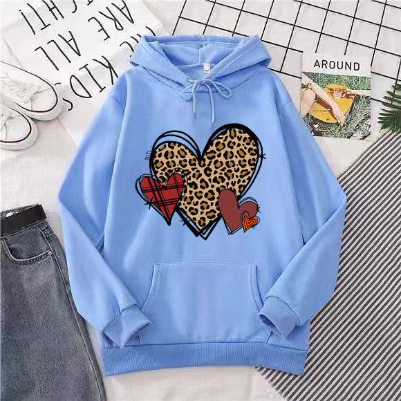 Damen Kapuzenpullover mit verspieltem Herzmuster Skjora