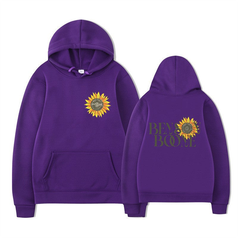 Dame hoodie med blomster grafisk design Skjora