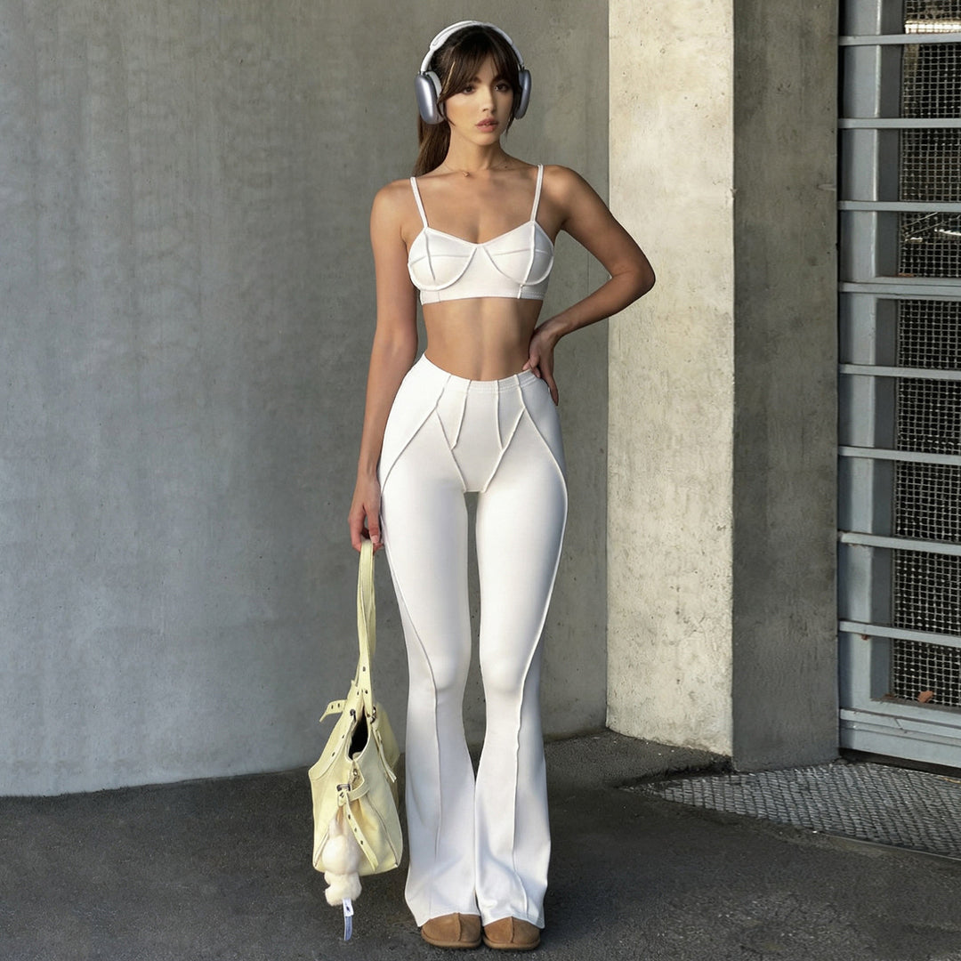 Women's Flared Leggings with High Waist and Seamless Design Skjora