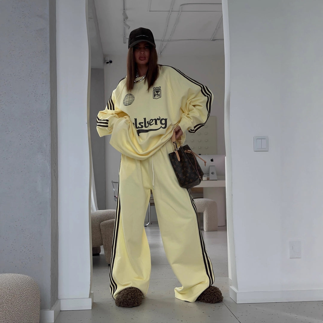 Kvinne casual joggedress med vid design og fargede detaljer Skjora