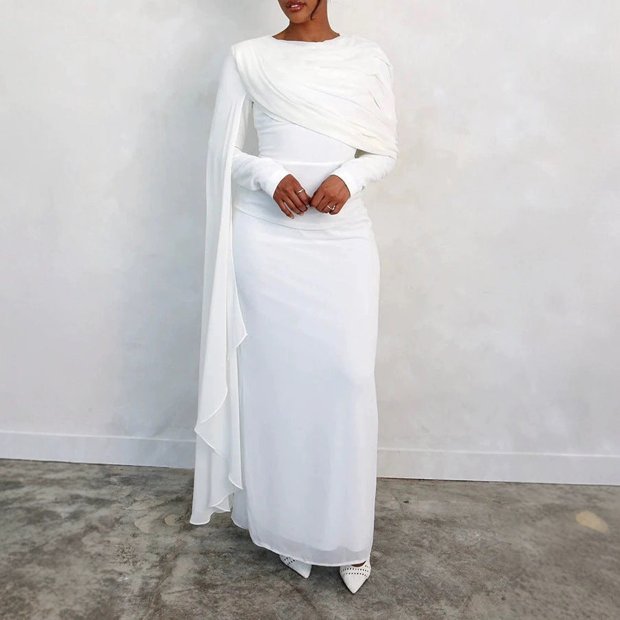 Kvinnes Elegant Maxi Kjole med Drapert Skulderdesign og Lang Erme