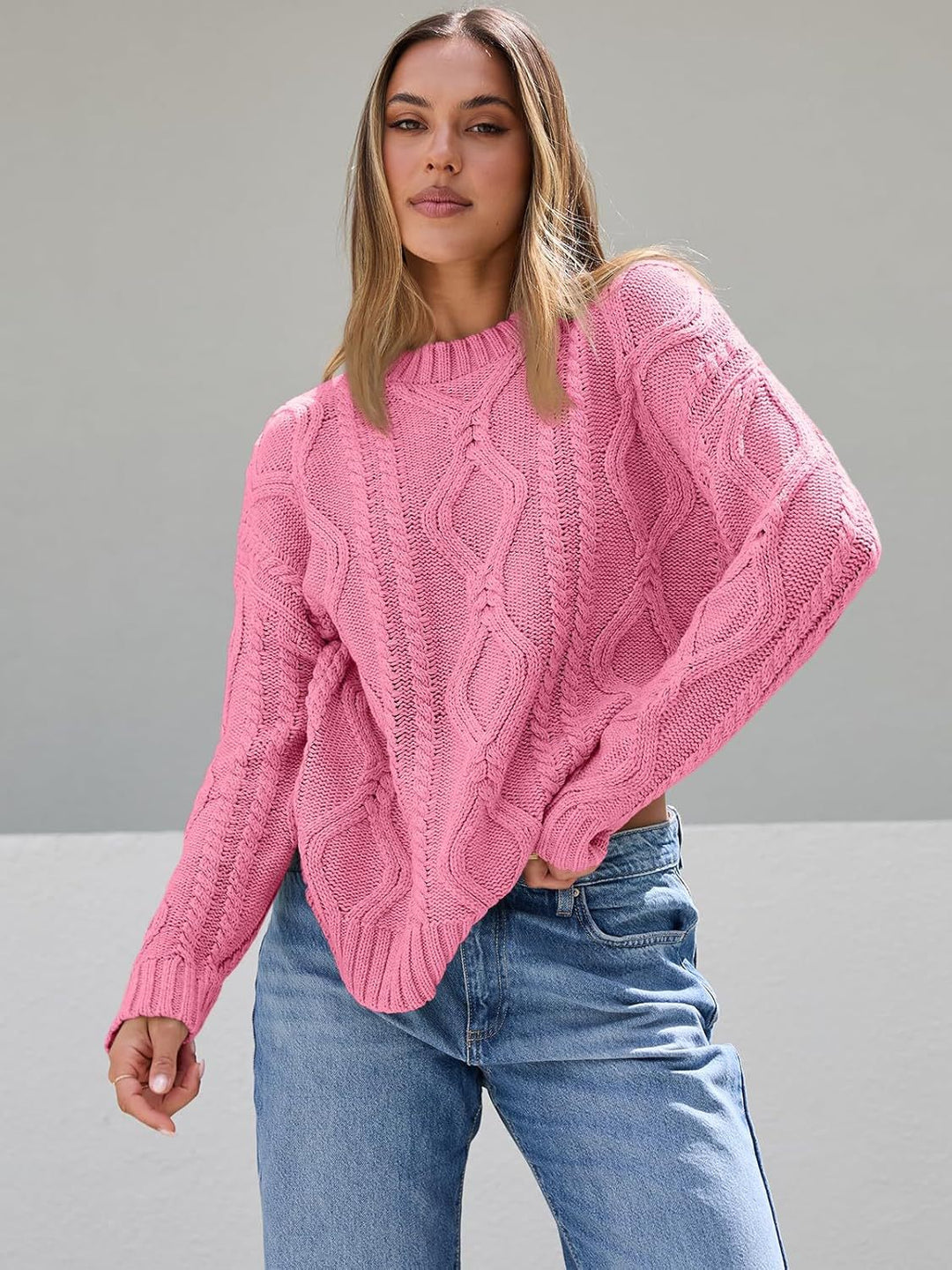 Kvinnes chunky strikket genser med kabeldesign Skjora