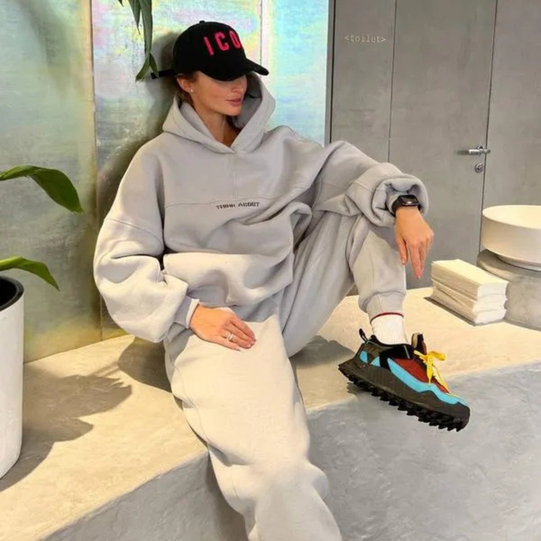 Kvinnenes sporty oversized loungewear-sett Skjora