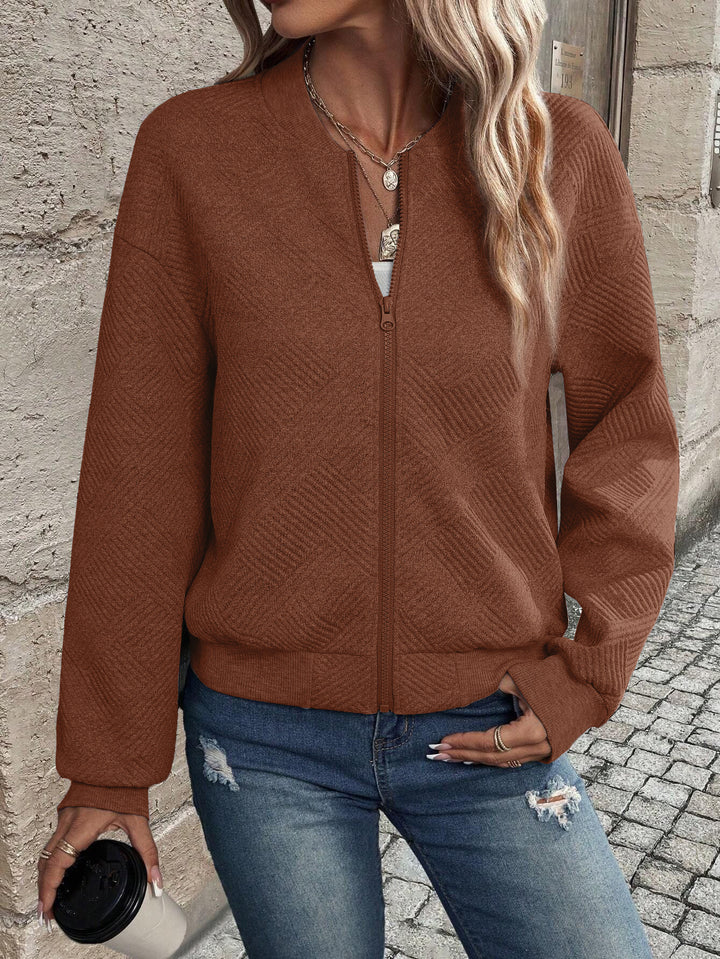 Damers fashionable sweatjakke med teksturdesign og glidelås Skjora