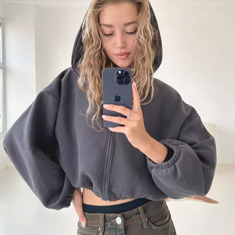 Women's Cropped Hoodie with Wide Sleeves Skjora
