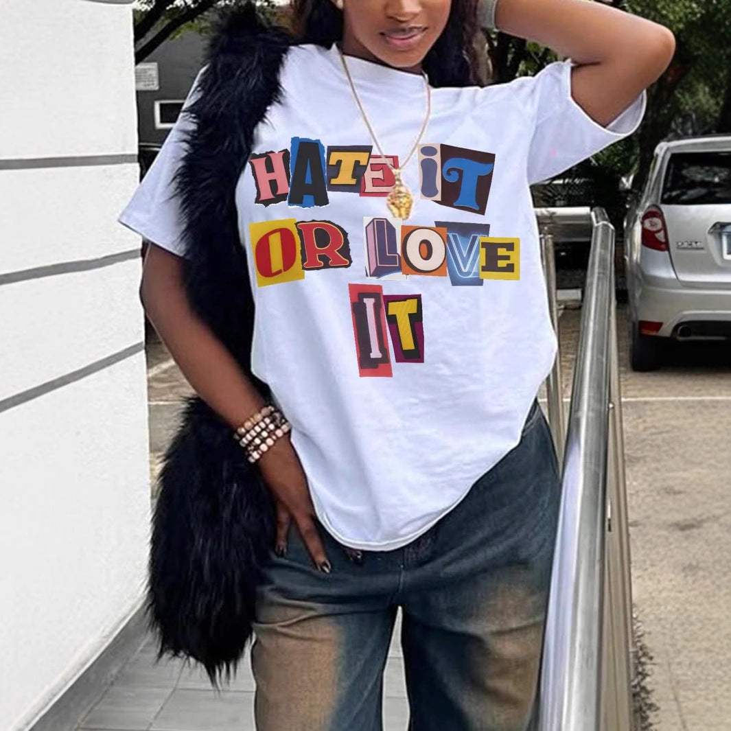 Women's T-shirt with eye-catching print and loose fit Skjora
