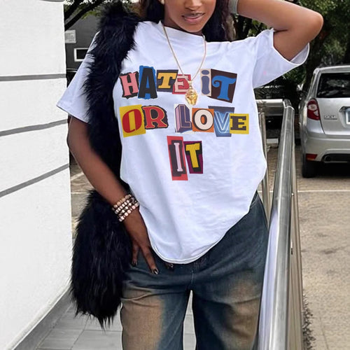 Women's T-shirt with eye-catching print and loose fit Skjora