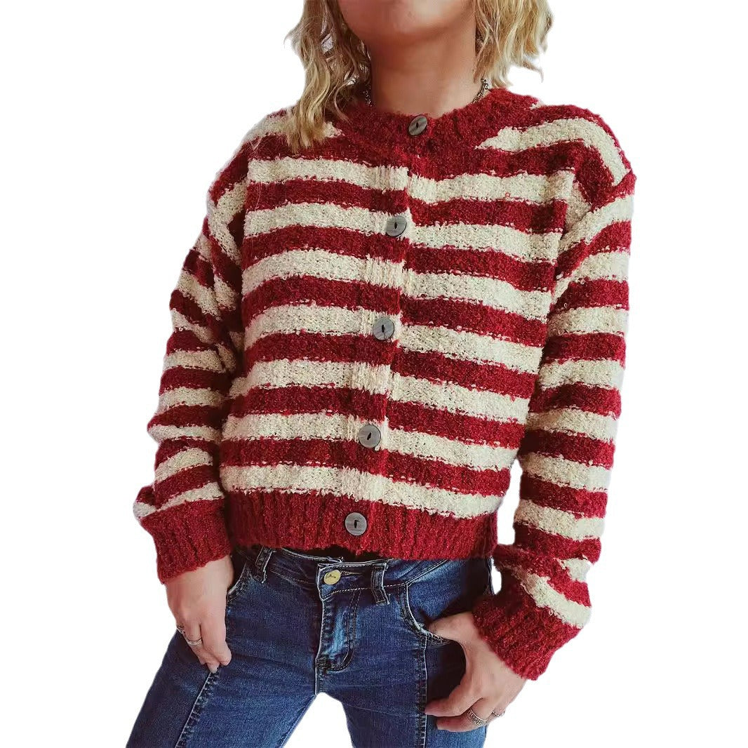 Dame koselig cardigan med moderne striper og knappe detaljer Skjora