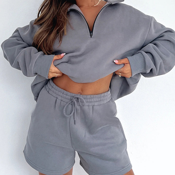 Dame avslappet sweatshirt med shorts design og praktisk glidelås Skjora