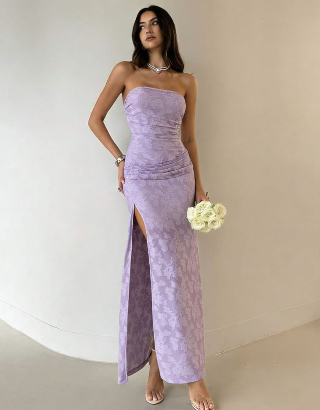 Dame Elegant Maxikjole med blomsterdesign og høy splitt Skjora