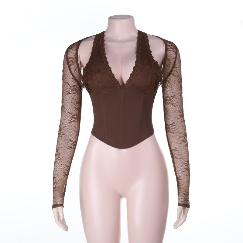Dame elegant body med spissdetaljer og dyp V-hals Skjora