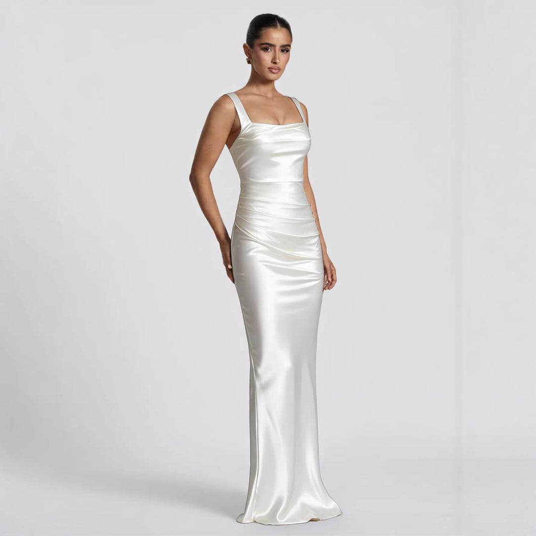 Dame Elegant Satin Maxi Kjole med figurskapende design Skjora