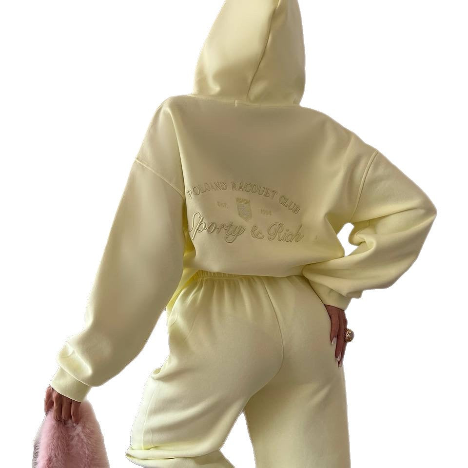 Damer sport hoodie med brodert logo Skjora