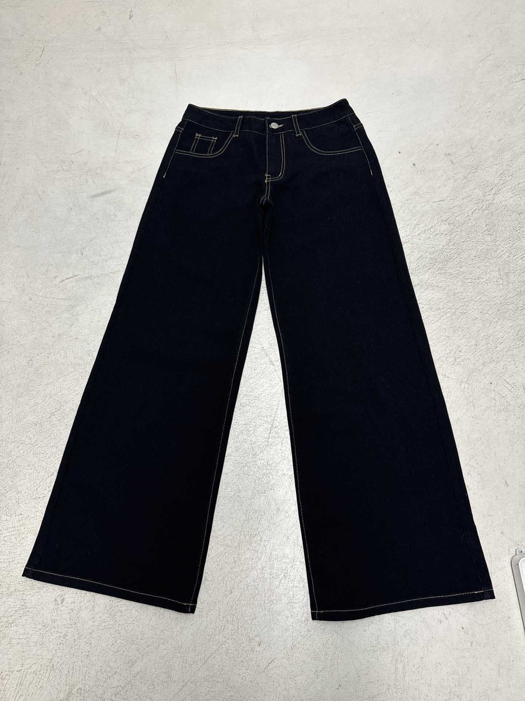 Dame bellbottom-jeans med høy midje og elegante sømmer Skjora
