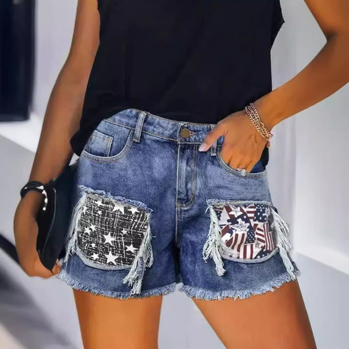 Dame Destroyed Denim Shorts med frynsete lommer og stilige applikasjoner Skjora