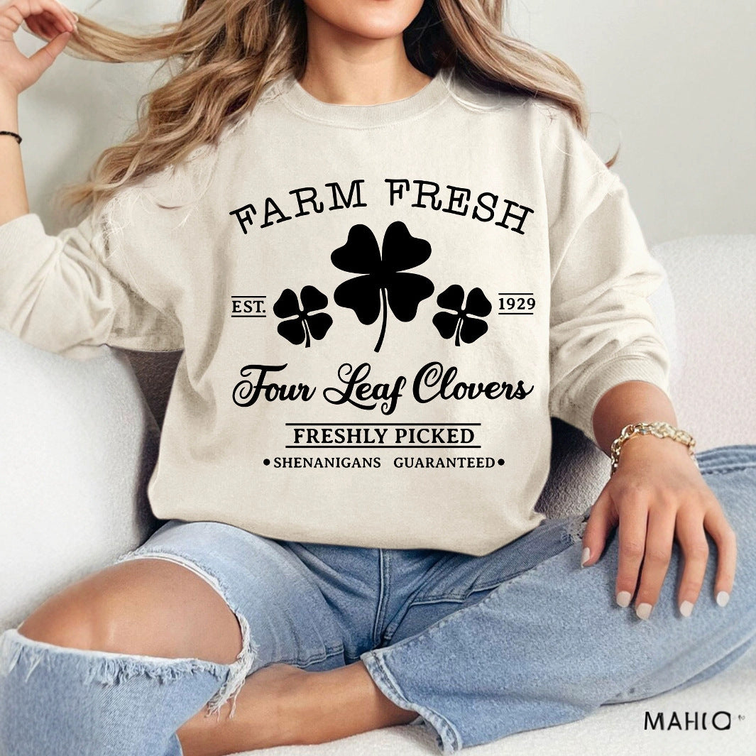 Dames fritidssweatshirt med vintage-inspirert kløvermotiv og komfortabel passform Skjora