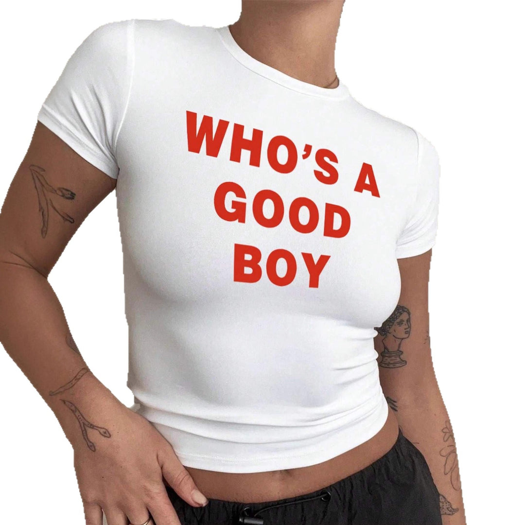 Dame Crop-T-Shirt med kreativt trykk og tettsittende snitt Skjora