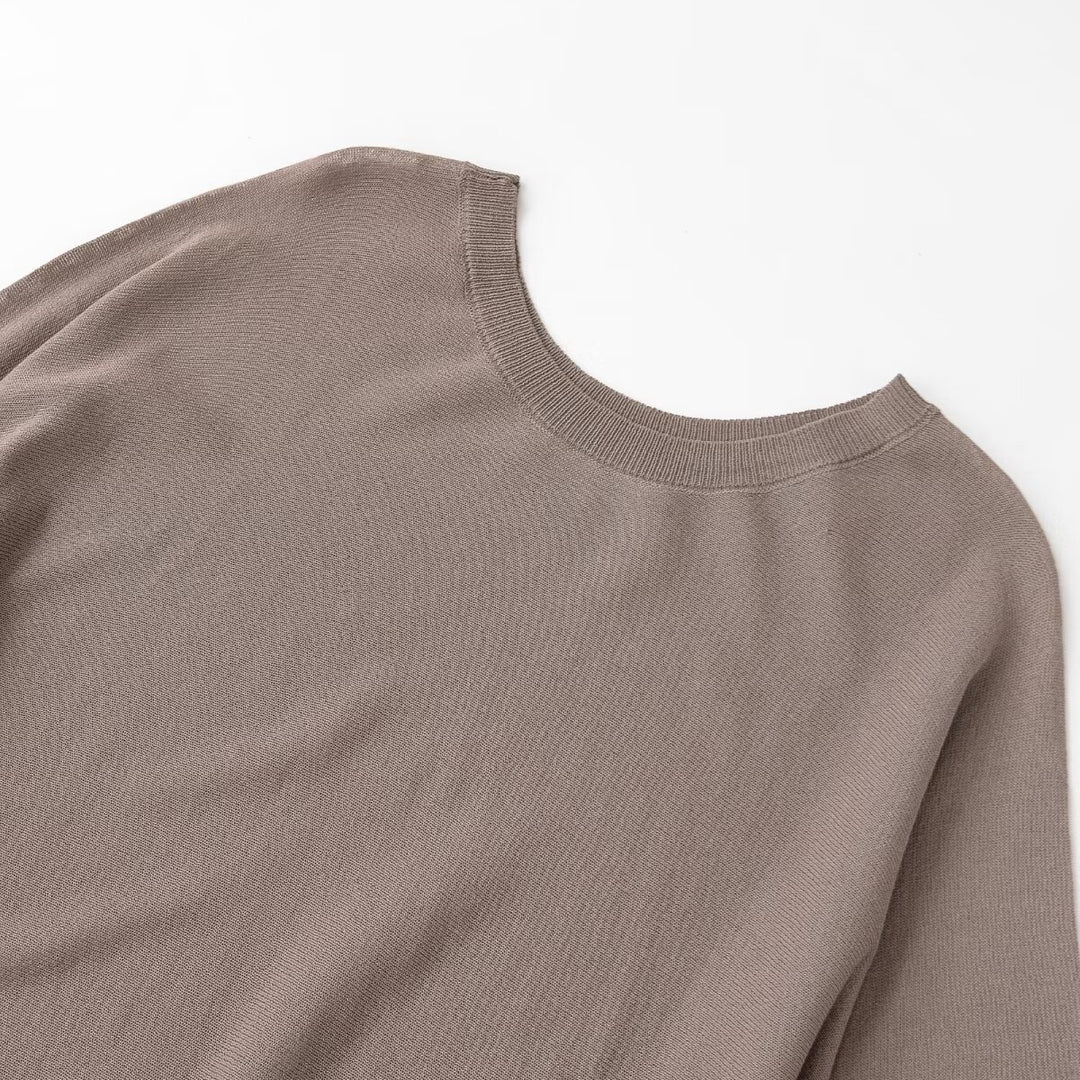Women's airy dress with a wide cut and elegant puff sleeves Skjora