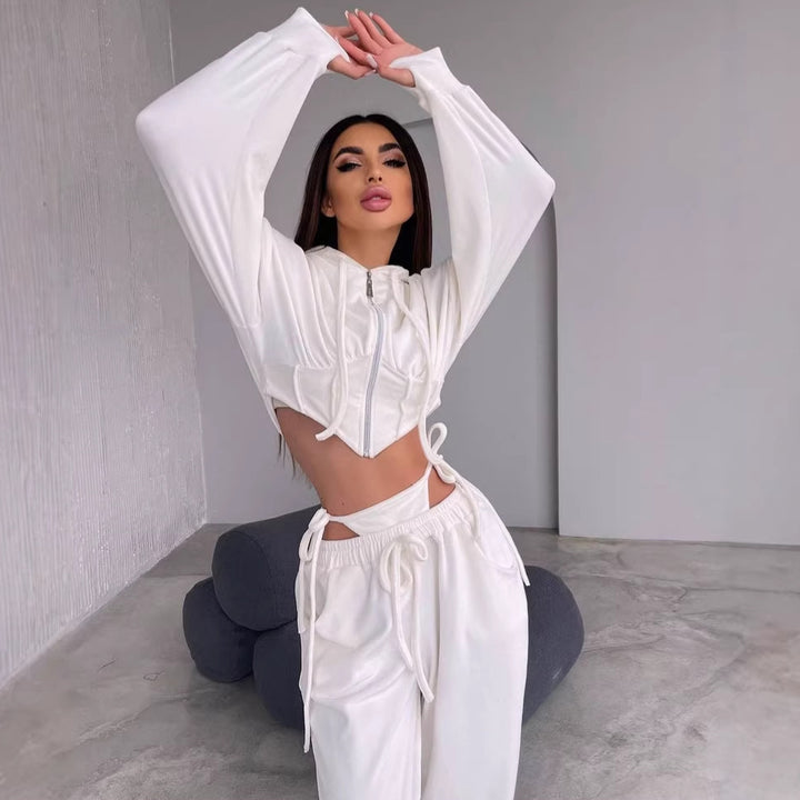 Kvinnelig sporty velour cropped sett med glidelås og midjeutsnitt Skjora