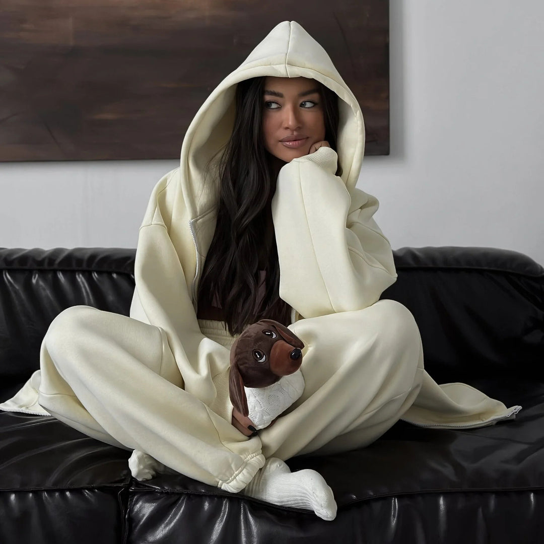 Dame's casual hettegenser og joggebukse sett laget av høy-kvalitets fleece med en løs passform Skjora