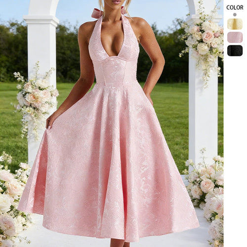 Kvinnenes elegante halterneck midi-kjole med detaljert blonderbehandling