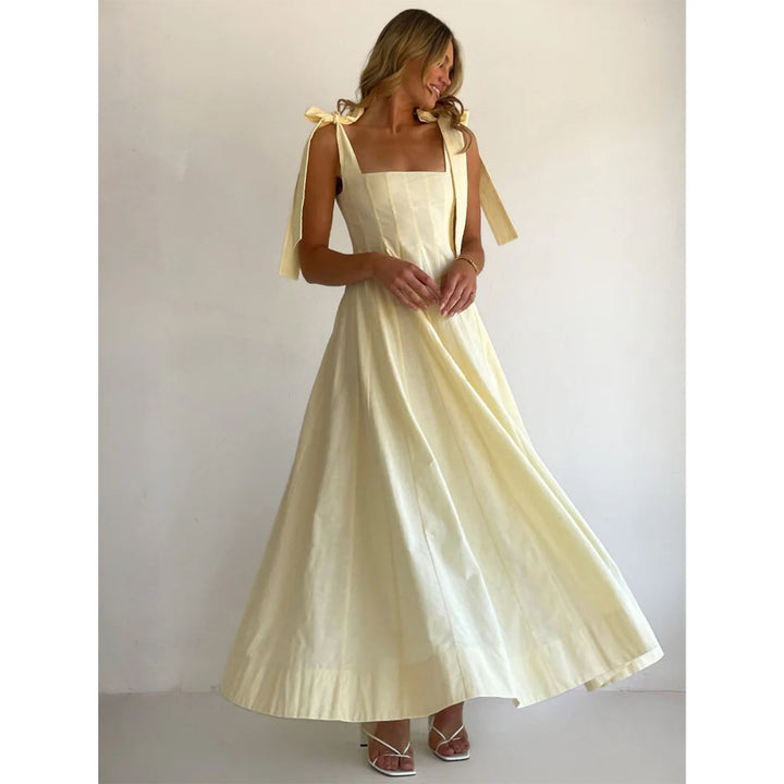 Dame Elegant Maxi Kjole med Moderne Skulderstropper og Flytende Snitt