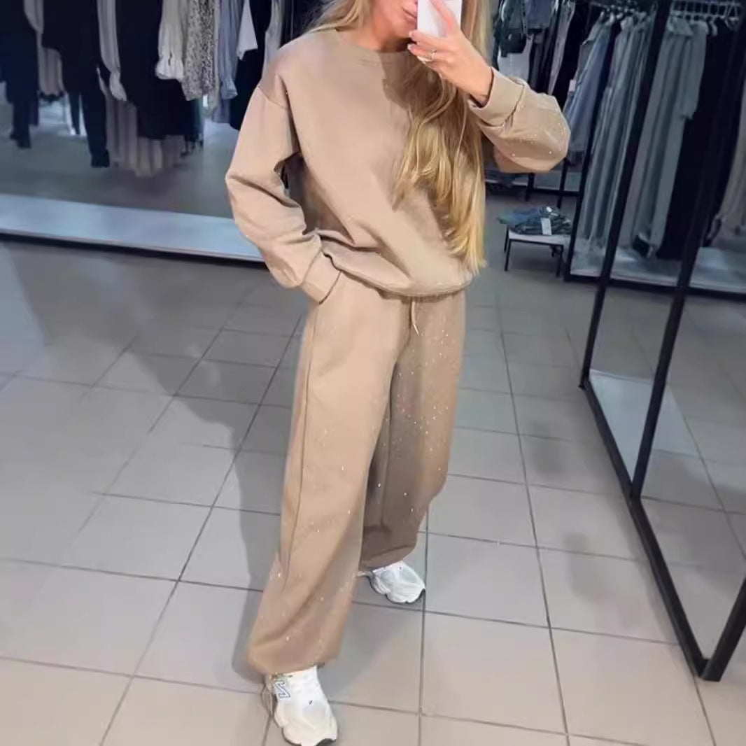 Kvinnelig sporty loungedress med glitrende detaljer og løs passform Skjora
