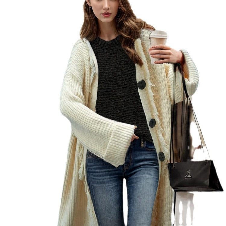 Dame chunky strikket cardigan med frynse-detaljer og stor knapppynt Skjora