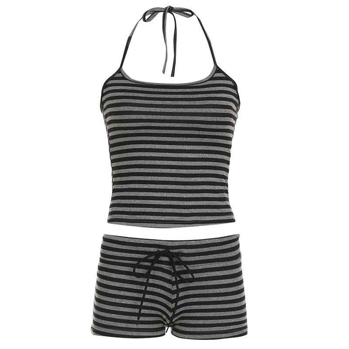 Dame stripet sportsoberste og shorts sett Skjora