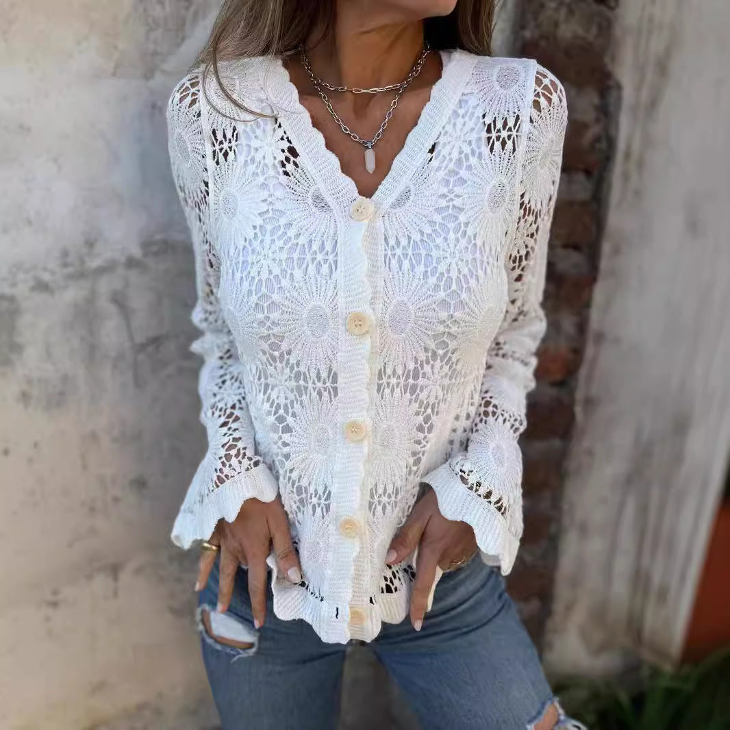Dame heklet cardigan med blomsterdesign og knappelukking Skjora